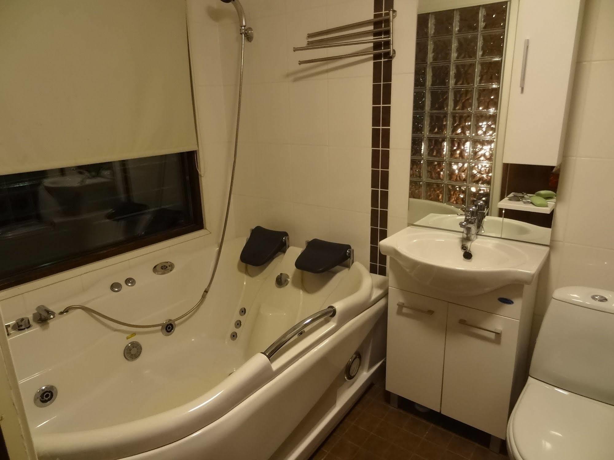 Botnia Hotel & Restaurant Kruunupyy Dış mekan fotoğraf
